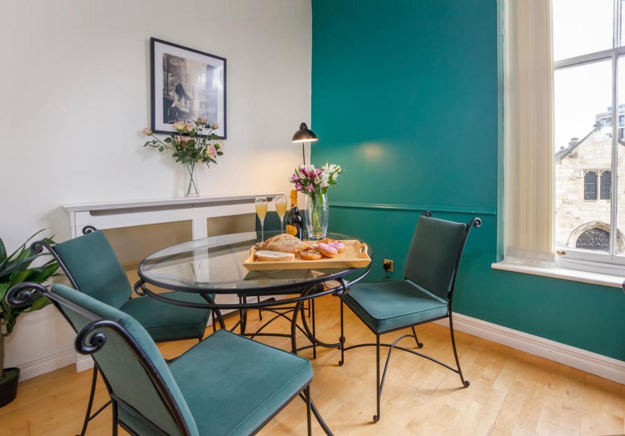 Shambles Suites In The Centre Of York, Sleeps 16 Extérieur photo